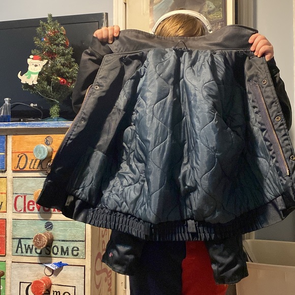 Used - Picture 6 of 8